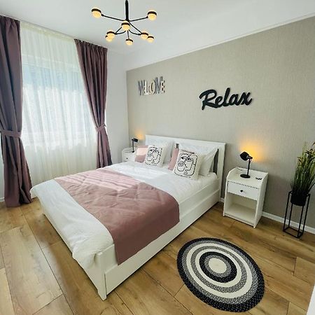 Sara Onestilor Prima Apart Oradea Exteriör bild