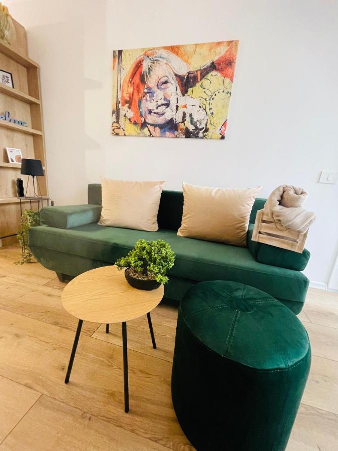 Sara Onestilor Prima Apart Oradea Exteriör bild